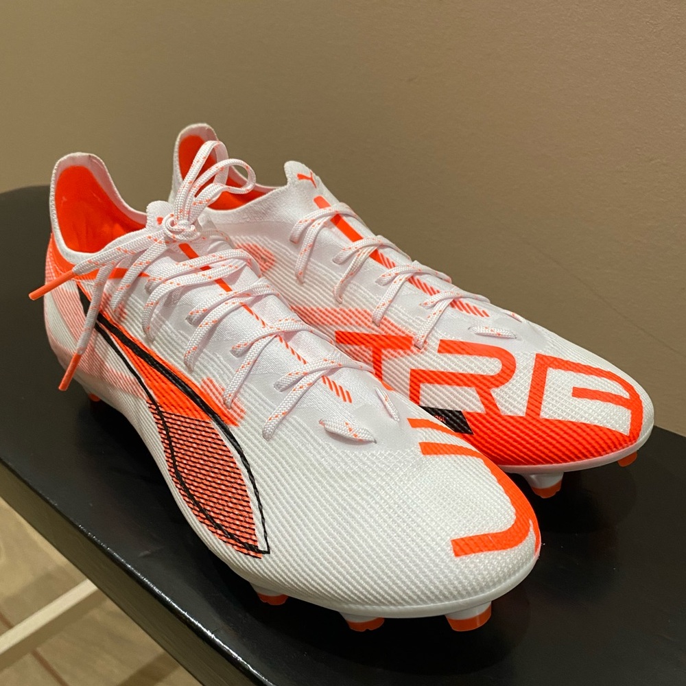 PUMA Ultra grip control soccer cleats
